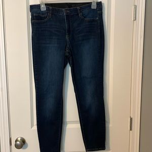 Abby Slimming No Gap Mid Rise Stretch Jeans EUC